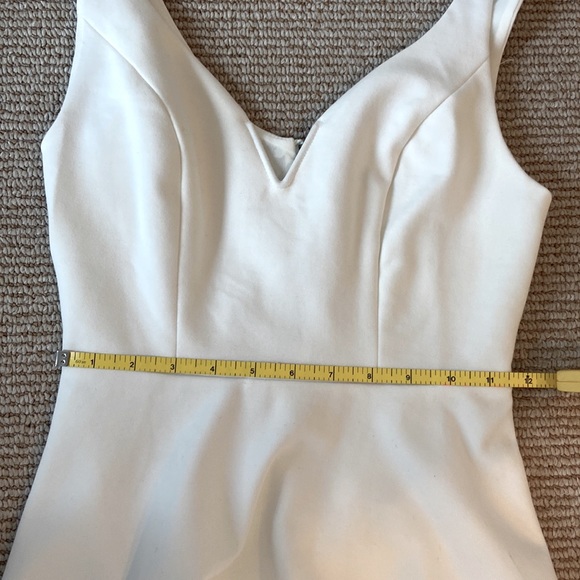 Kimchi Blue White Fit and Flare Mini Dress with Molded V Neck size XS - Picture 6 of 7